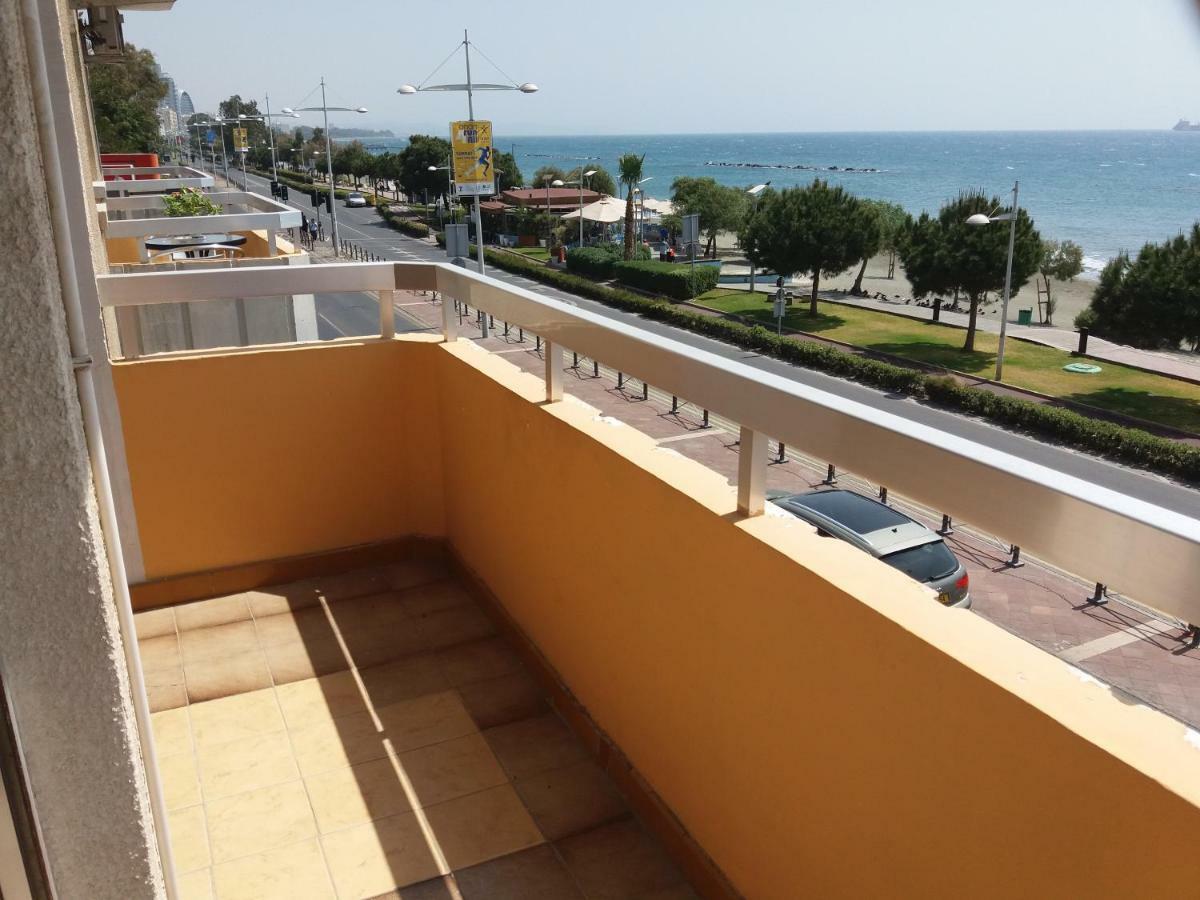 Mediterranean Breeze Apartment Limassol Exterior photo
